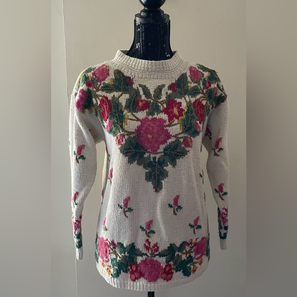 Floral Knit Sweater - Women's Long Sleeve Vintage Pullover